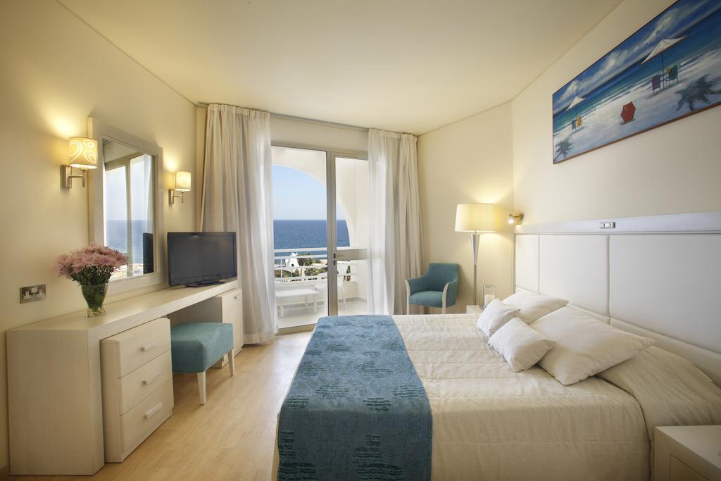 Отель Golden Coast Beach, Протарас, Кипр