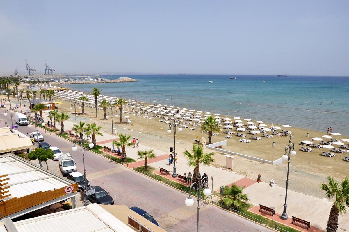 Пляжи Ларнаки, Кипр