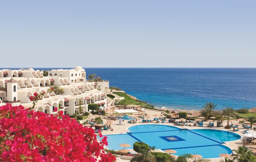 Отель Movenpick Resort Sharm El Sheikh Naama Bay, Шарм, Египет