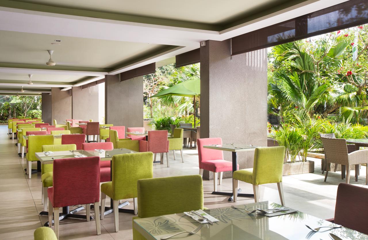 Отель Ibis Styles Bali Benoa, Бали