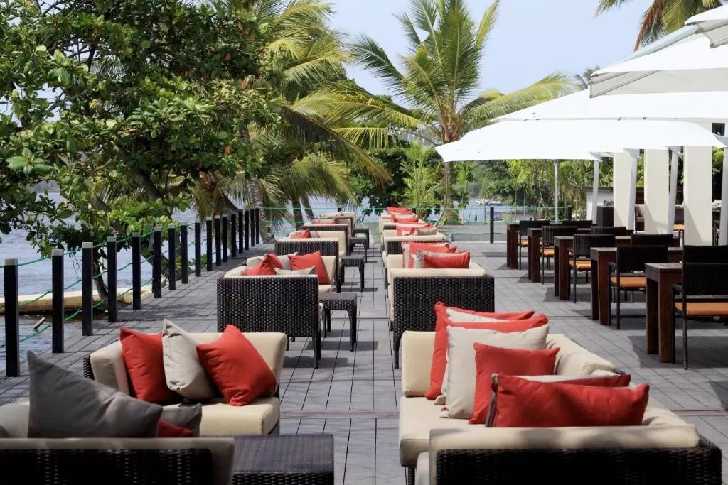 Отель Centara Ceysands Resort & Spa, Бентота, Шри Ланка