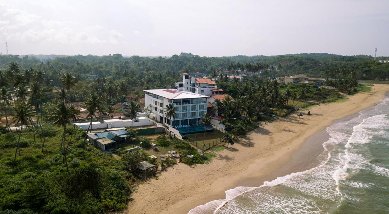 Отель Twenty Two Weligama Bay, Велигама, Шри-Ланка