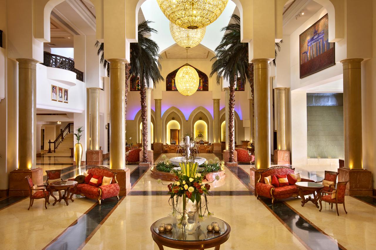 Отель Ajman Hotel & Resort, Аджман, ОАЭ