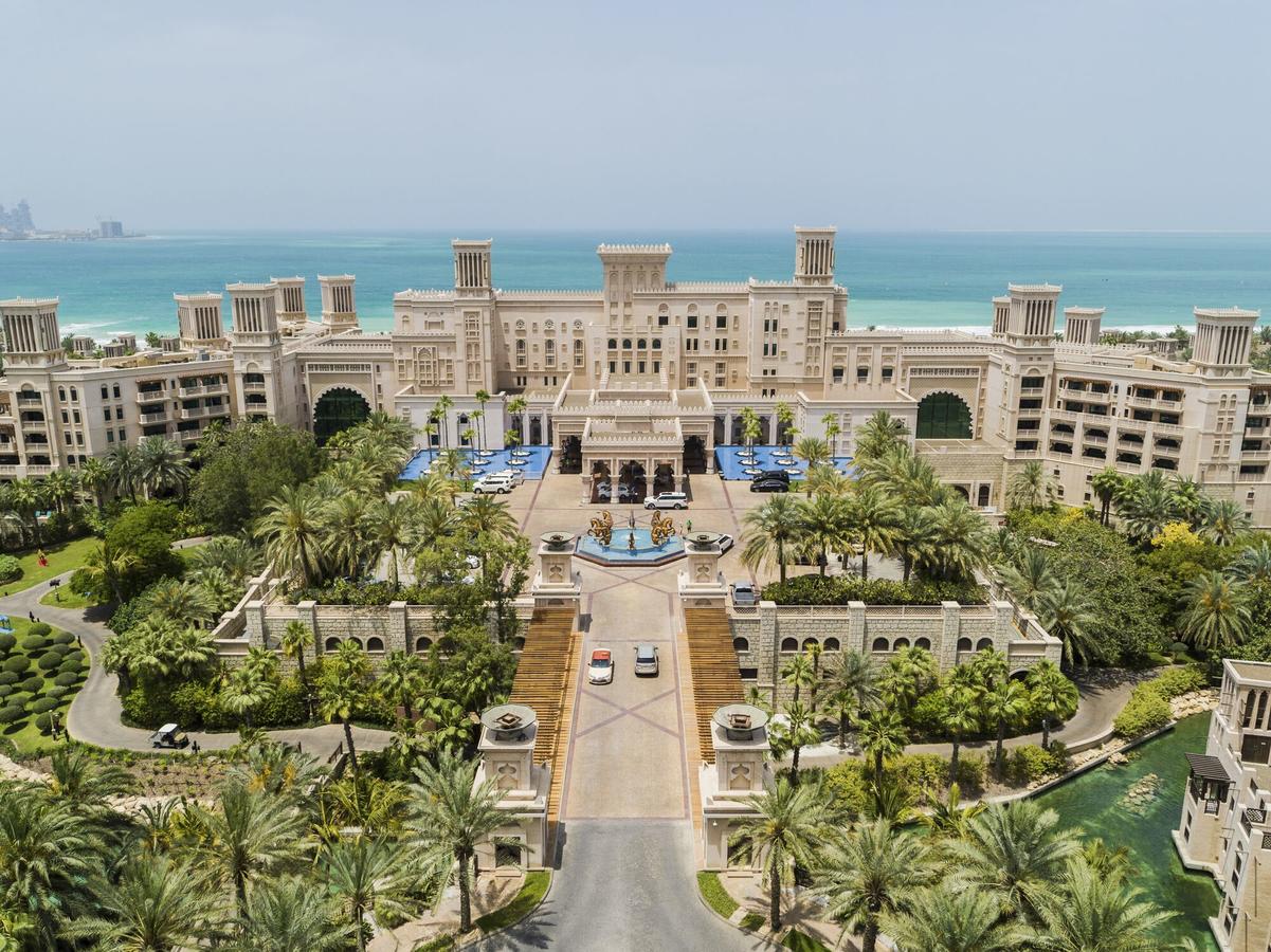 Отель Madinat Jumeirah Al Qasr, Дубай, ОАЭ